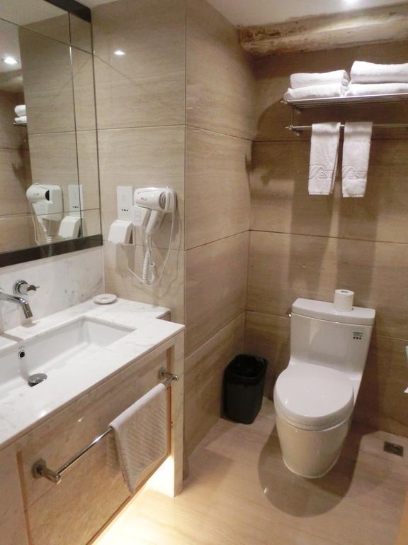 Estay Residence • Poly Central Pivot Canton Camera foto