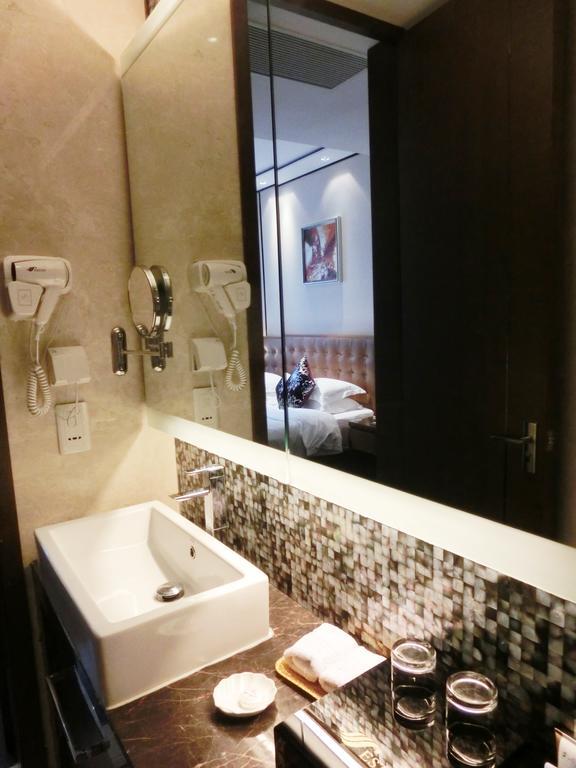 Estay Residence • Poly Central Pivot Canton Camera foto